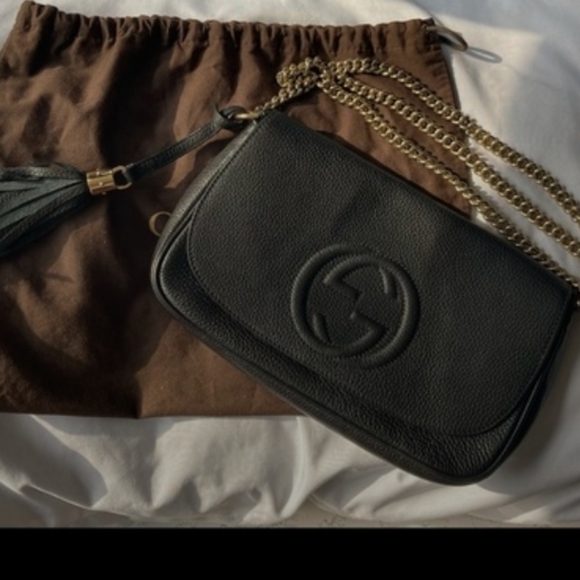 Gucci Handbags - Authentic Gucci Soho Black Flap Chain Bag